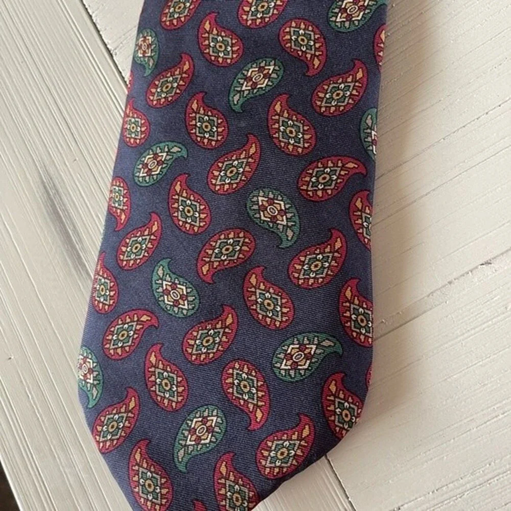 Tommy Hilfiger Y2K Silk Tie Navy  Paisley Red Green and Gold 🎶